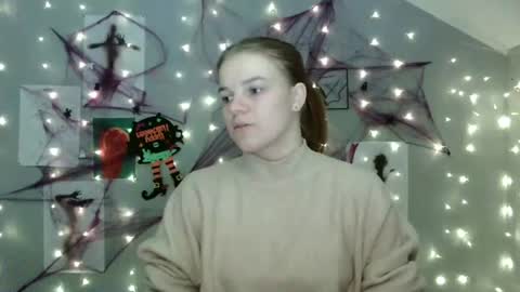 Nana online show from October 13, 2025, 8:03 am