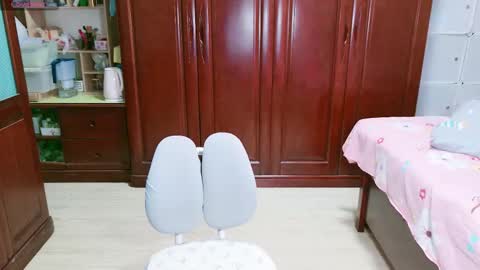 Snapshot of nanababy321 chatting on December 19, 2025, 12:23 pm Nana online show from December 19, 2025, 12:23 pm