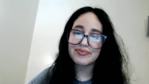 nanacoquette online show from June 17, 2026, 9:49 pm