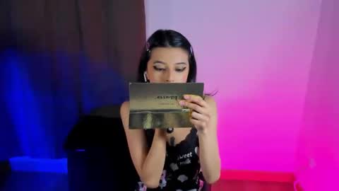 Nana  Natalia online show from November 19, 2025, 1:16 am