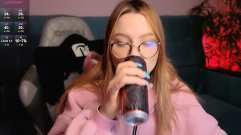 Snapshot of nanami_v02 chatting on October 20, 2025, 8:48 am Maeve online show from October 20, 2025, 8:48 am