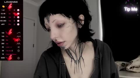 Snapshot of nananevaeragain chatting on January 5, 2025, 9:37 am Nana online show from January 5, 2025, 9:37 am