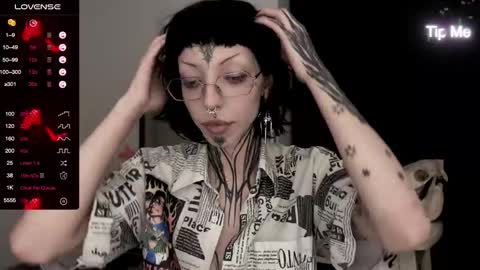 Snapshot of nananevaeragain chatting on January 6, 2025, 4:02 pm Nana online show from January 6, 2025, 4:02 pm