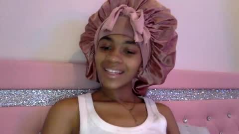 Snapshot of nanaonn chatting on June 15, 2026, 12:24 am nanaonn online show from June 15, 2026, 12:24 am