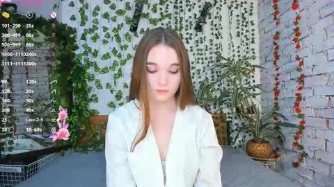 Snapshot of nancycaseys chatting on February 24, 2025, 6:27 am Luna online show from February 24, 2025, 6:27 am