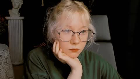 Snapshot of nancymartinez chatting on December 30, 2024, 8:10 am nancymartinez online show from December 30, 2024, 8:10 am