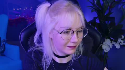 Snapshot of nancymartinez chatting on January 13, 2025, 8:15 am nancymartinez online show from January 13, 2025, 8:15 am