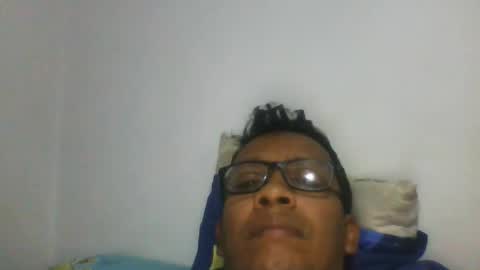 Snapshot of nando_rincon050279 chatting on October 19, 2025, 4:18 pm Nando Rincon online show from October 19, 2025, 4:18 pm