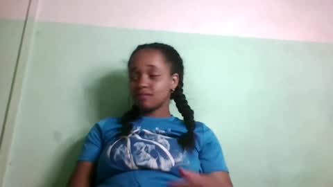 nandrianina416143 online show from May 20, 2026, 3:18 pm