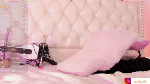 Snapshot of nanit_l chatting on February 25, 2025, 2:36 am anna online show from February 25, 2025, 2:36 am