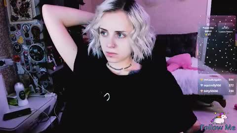 Monday-Friday 12-4 AM and 6-9 AM New York time online show from November 7, 2025, 9:15 pm