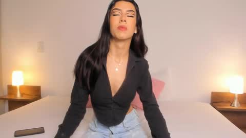 Snapshot of nany_model25 chatting on February 21, 2025, 1:55 pm nany_model25 online show from February 21, 2025, 1:55 pm