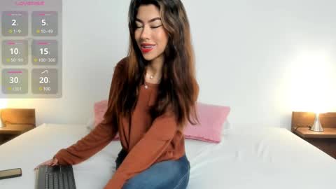 Snapshot of nany_model25 chatting on March 5, 2025, 2:01 pm nany_model25 online show from March 5, 2025, 2:01 pm