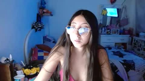 nanylux online show from November 25, 2025, 3:28 am