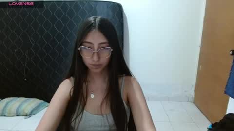 Snapshot of nanylux chatting on May 7, 2026, 4:40 am nanylux online show from May 7, 2026, 4:40 am