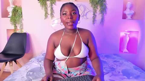 Snapshot of nanymoreno chatting on October 8, 2025, 12:36 pm nanymoreno online show from October 8, 2025, 12:36 pm