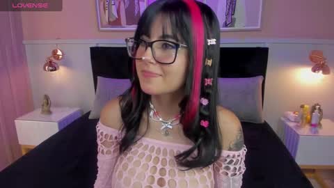 Naoko online show from January 21, 2025, 11:46 am