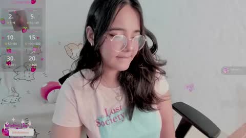 Snapshot of naoko_uwu chatting on February 13, 2025, 12:13 am Naoko online show from February 13, 2025, 12:13 am