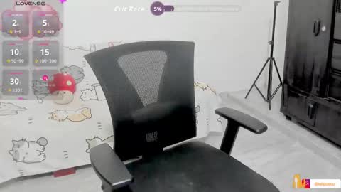 Snapshot of naoko_uwu chatting on November 13, 2025, 1:48 am Naoko online show from November 13, 2025, 1:48 am