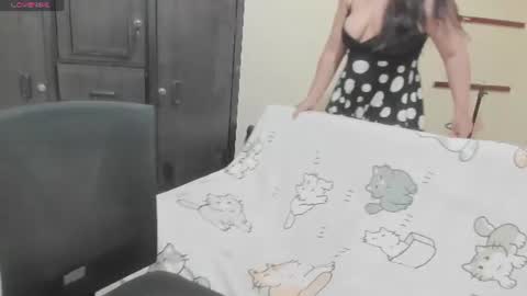 Snapshot of naoko_uwu chatting on August 5, 2026, 11:06 pm Naoko online show from August 5, 2026, 11:06 pm