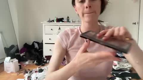 Snapshot of naomi________ chatting on July 6, 2026, 9:28 pm Naomi online show from July 6, 2026, 9:28 pm