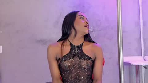 Snapshot of naomi__blair chatting on May 31, 2026, 3:26 am Naomi Blair online show from May 31, 2026, 3:26 am