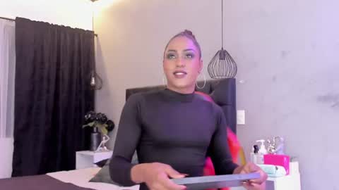 Snapshot of naomi__blair chatting on July 27, 2026, 3:13 am Naomi Blair online show from July 27, 2026, 3:13 am