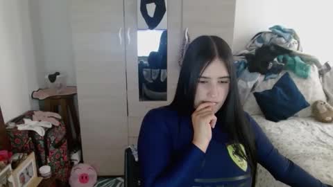 naomi_d online show from May 1, 2026, 10:03 pm