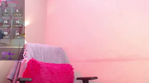 Snapshot of naomi_delux_hm chatting on November 15, 2025, 1:14 am NAOMI online show from November 15, 2025, 1:14 am