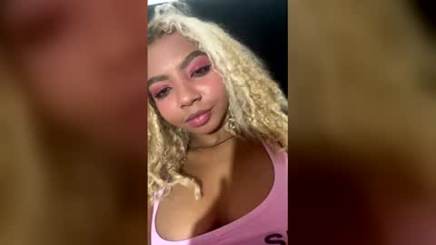 Snapshot of naomi_rider77 chatting on March 15, 2026, 6:19 am mara Jos online show from March 15, 2026, 6:19 am