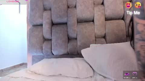 Naomi Frost online show from July 28, 2026, 4:39 pm