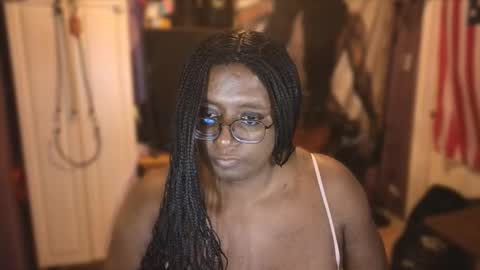 Snapshot of naomifux chatting on November 19, 2025, 7:08 am Naomi online show from November 19, 2025, 7:08 am