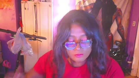 Snapshot of naomifux chatting on June 3, 2026, 1:41 am Naomi online show from June 3, 2026, 1:41 am