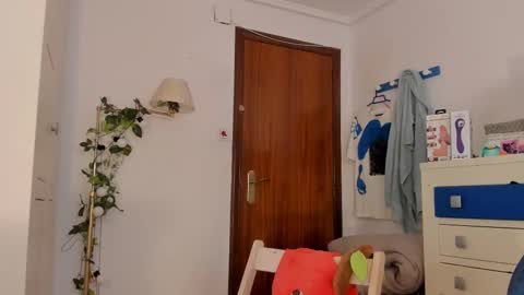 Snapshot of naomigarcia chatting on February 26, 2025, 6:37 am Naomi online show from February 26, 2025, 6:37 am