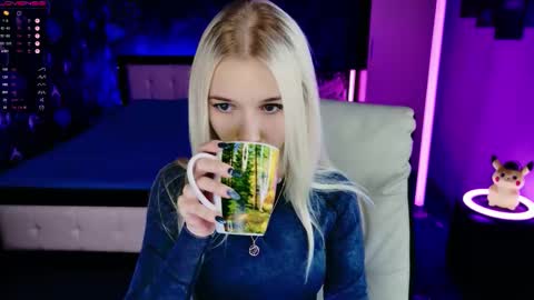 Snapshot of naomihita chatting on November 28, 2025, 4:53 pm naomihita online show from November 28, 2025, 4:53 pm