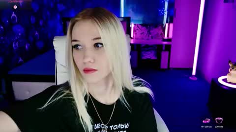 Snapshot of naomihita chatting on February 12, 2026, 8:53 am naomihita online show from February 12, 2026, 8:53 am