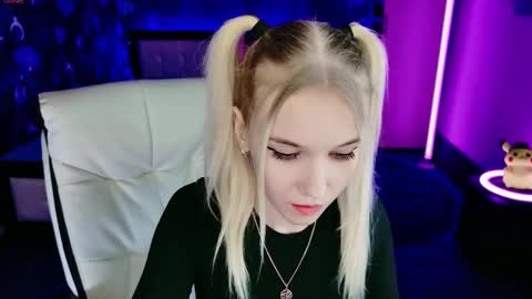 Snapshot of naomihita chatting on March 7, 2026, 6:05 pm naomihita online show from March 7, 2026, 6:05 pm