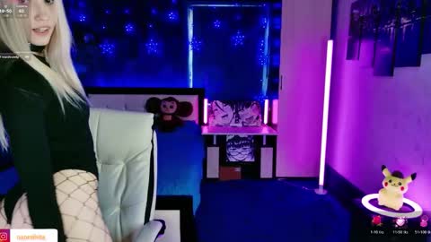 Snapshot of naomihita chatting on March 11, 2026, 12:22 pm naomihita online show from March 11, 2026, 12:22 pm