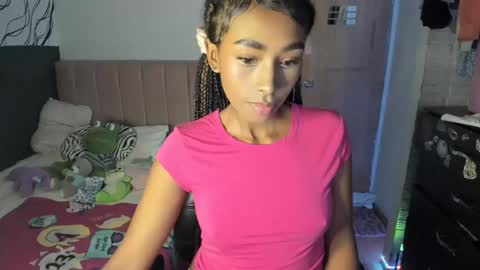 Snapshot of naomii1020 chatting on February 22, 2025, 1:11 am Naomii online show from February 22, 2025, 1:11 am