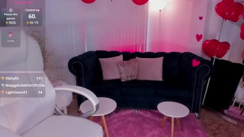 Snapshot of naomii_campbell_ chatting on February 15, 2025, 1:38 pm Naomi Campbell online show from February 15, 2025, 1:38 pm