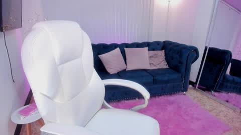 Snapshot of naomii_campbell_ chatting on March 6, 2025, 3:13 pm Naomi Campbell online show from March 6, 2025, 3:13 pm