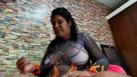 Naomi Campbel online show from April 28, 2026, 10:15 pm