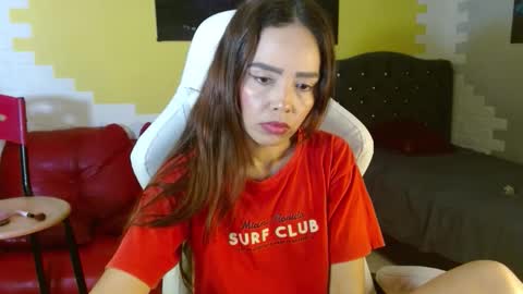 Naomis online show from May 14, 2026, 3:19 pm