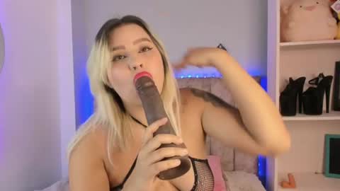 Laura  online show from June 26, 2026, 11:03 am