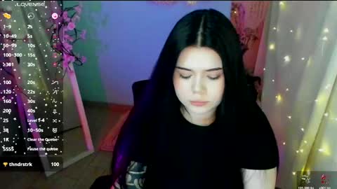 Snapshot of naomivibes chatting on May 18, 2026, 6:19 am Naomi online show from May 18, 2026, 6:19 am
