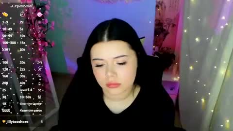 Naomi online show from July 6, 2026, 6:32 am