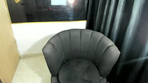 Snapshot of naomiwildburn chatting on July 7, 2026, 6:47 am naomiwildburn online show from July 7, 2026, 6:47 am