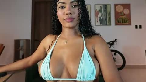 Snapshot of naomixjones1 chatting on June 25, 2026, 3:50 am Naomi online show from June 25, 2026, 3:50 am