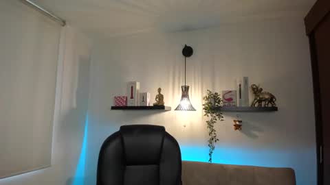 Snapshot of naomy_stanley chatting on May 31, 2026, 8:32 pm Naomy Stanley online show from May 31, 2026, 8:32 pm