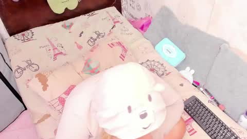 Snapshot of naomyfoxx1 chatting on May 17, 2026, 5:05 am Naomyfoxx online show from May 17, 2026, 5:05 am